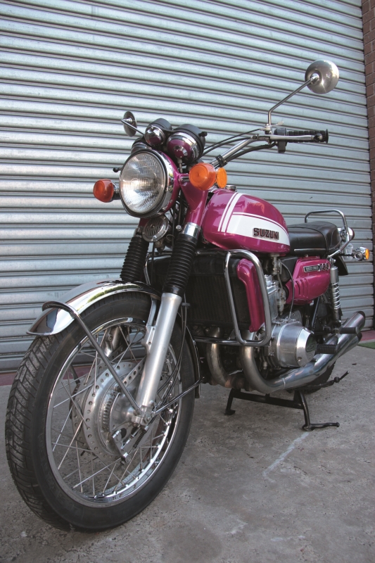 Antique Motorcycles: Suzuki GT 750 - ManSpace Magazine